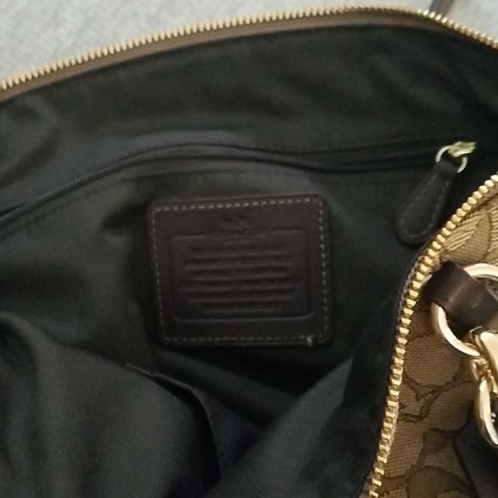 Coach bag - Picture 2 of 3